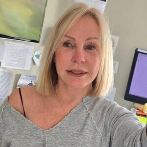 Meet your Posher, Cj